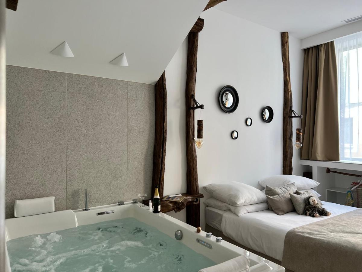 Tamarin & Capucin Suite Balneo Aubagne Εξωτερικό φωτογραφία